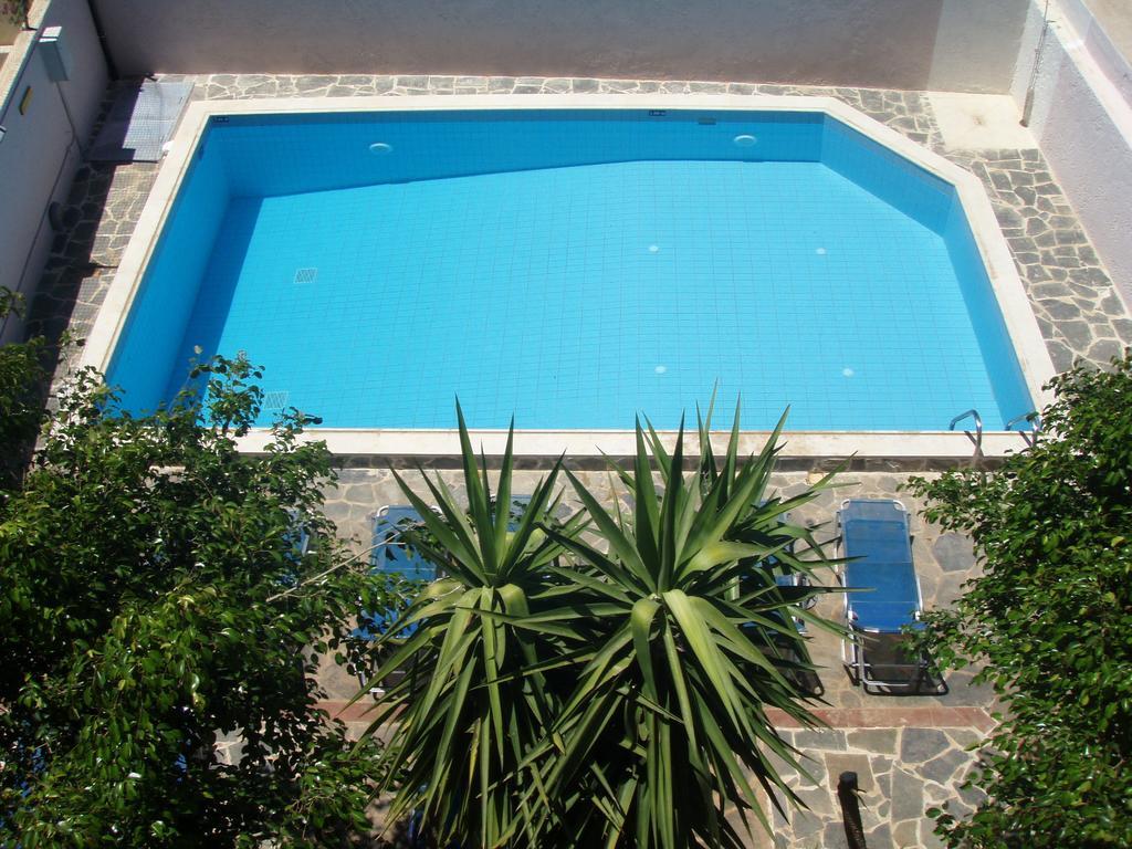 Blue Island Hotel Hersonissos  Exterior photo