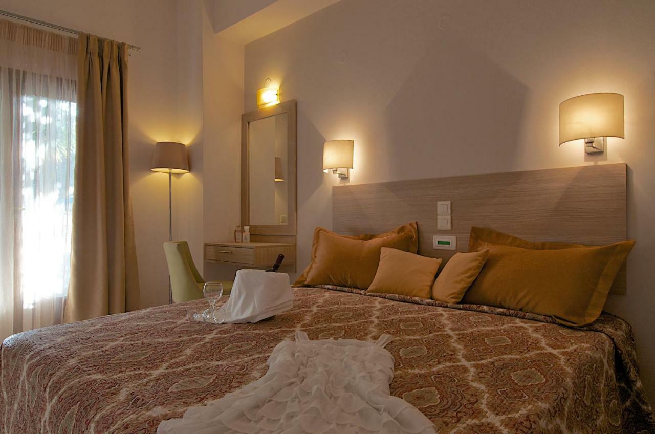 Blue Island Hotel Hersonissos  Exterior photo